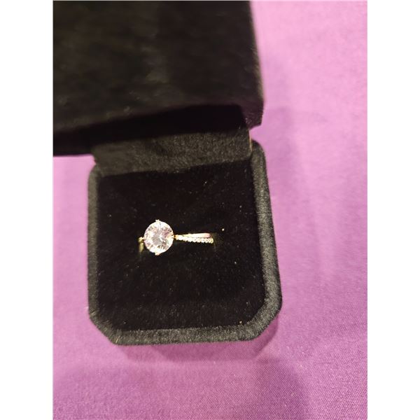 1.0ct Simulated diamond chanel ring