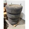 Image 1 : Tires 275 -60R20 m&S