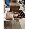 Image 1 : Chest with Storage insert measures 19 1/2" x 12" x 11 1/2" tall