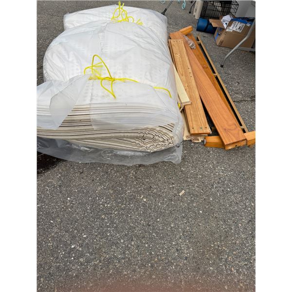 My essentia queen, memory foam vegan mattress with queen platform