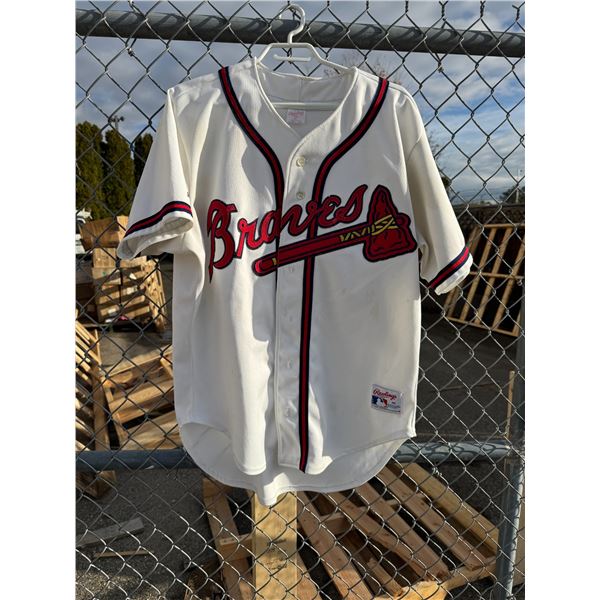 Braves jersey adult size 48