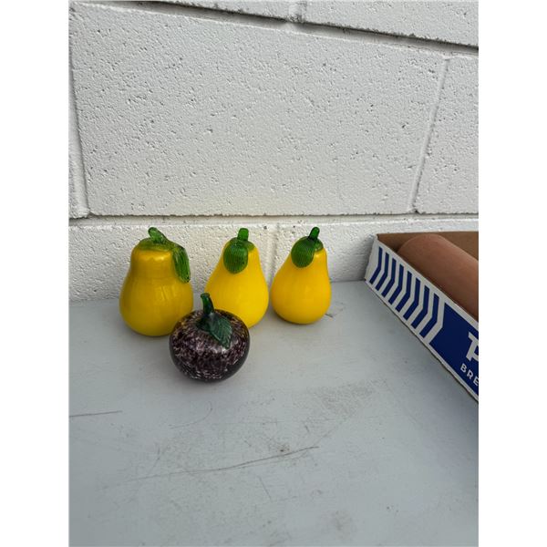 Glass fruit,