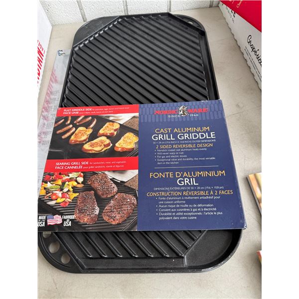 Nordic ware Columb and grill griddle