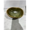 Image 2 : Pottery bowl