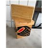 Image 1 : Wood boxes