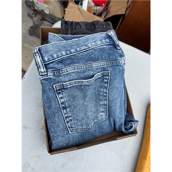 Jeans size 34