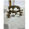 Image 1 : Brass stand