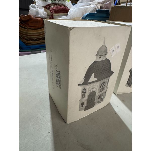 Heritage Village collection silent night, music box