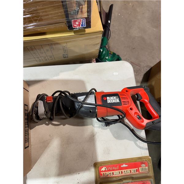 Black and decker saw