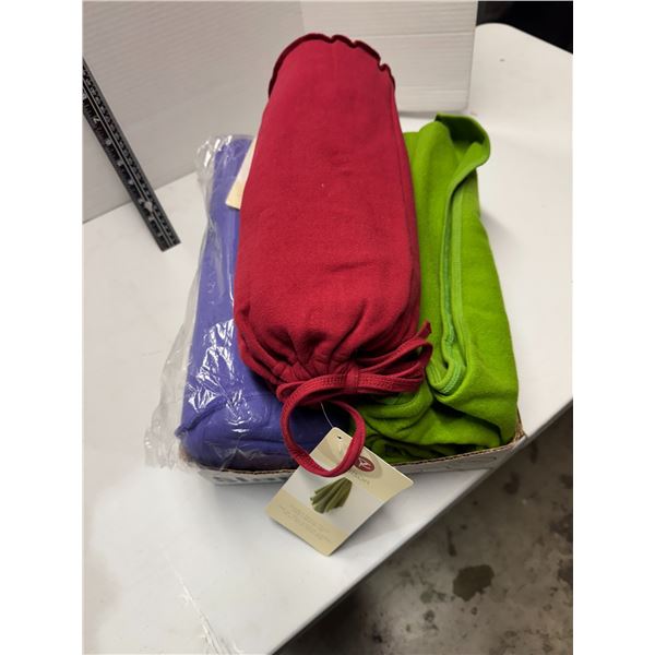 3 fleece blankets