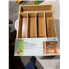 Image 1 : Bamboo cutlery tray