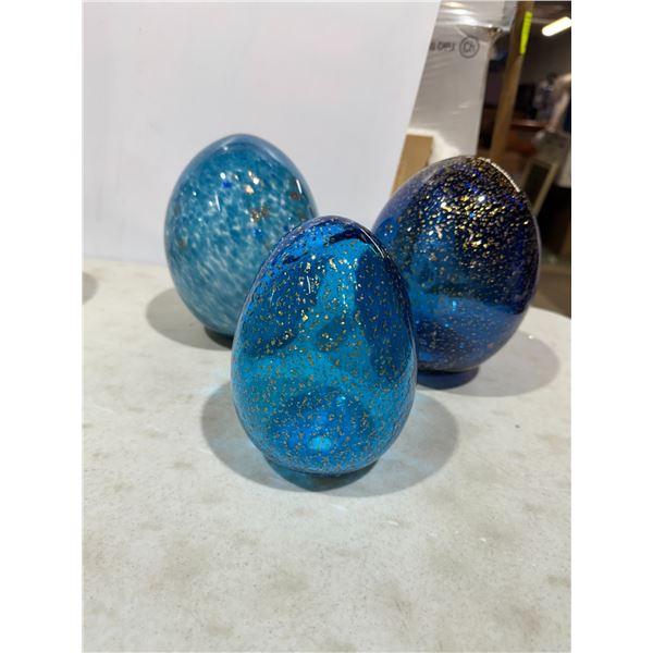 Blue glass egg decor