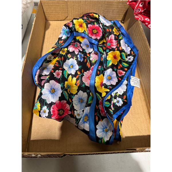 Oscar de la Renta silk scarf