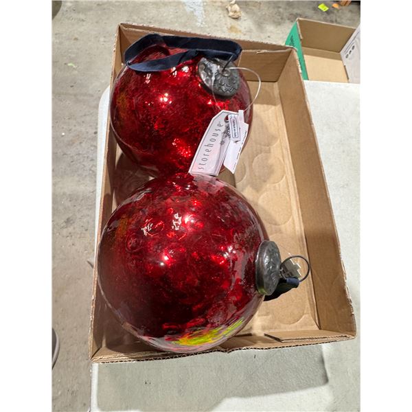 Storehouse large Christmas ball decor