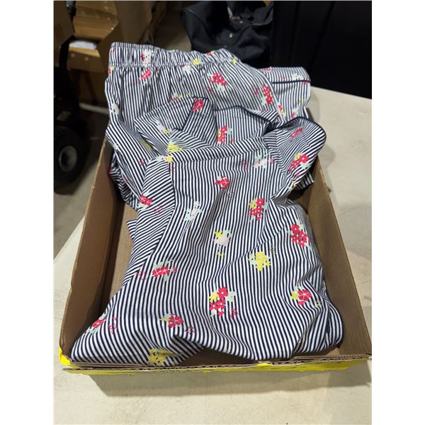 Women's pajamas, size medium