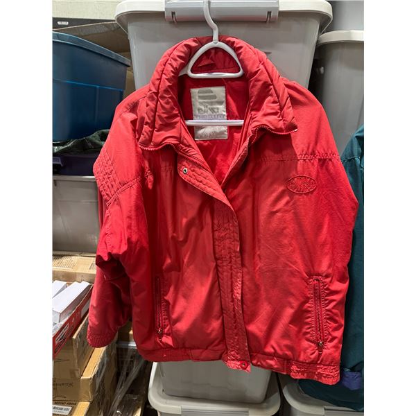 Elho coat size not shown