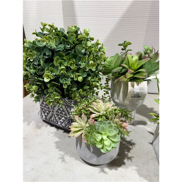 Artificial flower decor