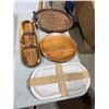 Image 1 : Wood trays