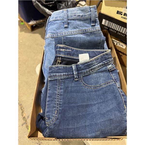 Denver Hayes jeans size 12 x 32 other Jeanne size 32 x 30