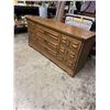 Image 1 : Victoriaville dresser