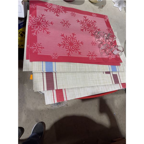 Placemats and glass napkin rings