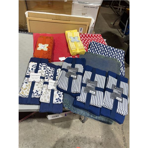 Placemats and napkins