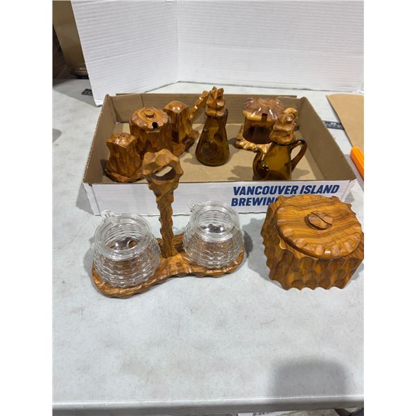 Assorted tableware dispensers, etc.