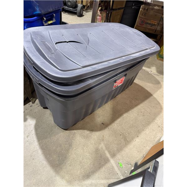 2 Rubbermaid totes one lid cracked