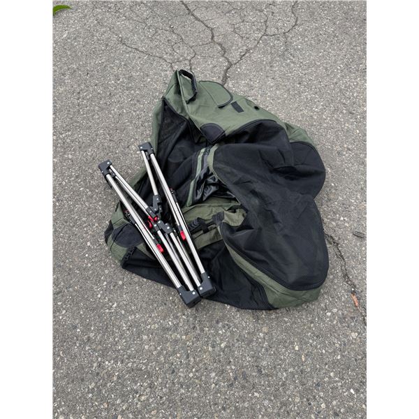 Duffle bag and stand