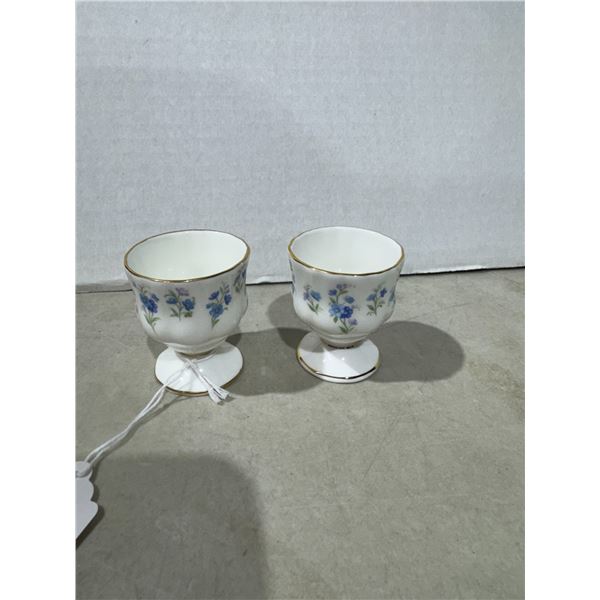 Vintage Royal Albert memory Lane 8 cups