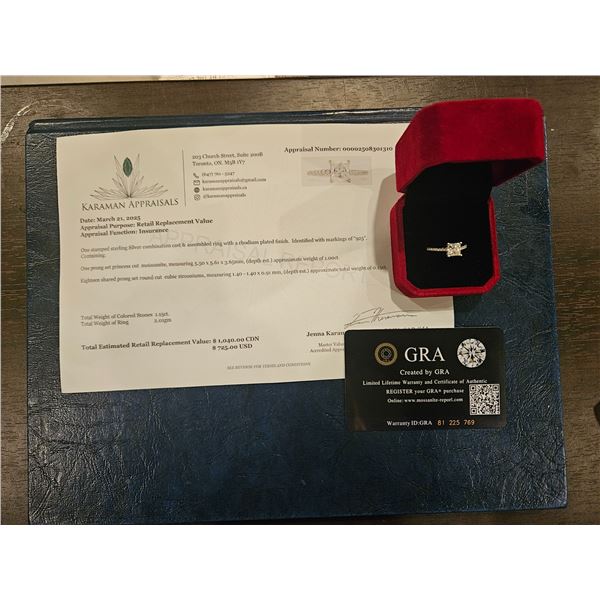 1.00ct Moissanite stone with 18 round stones- Size 6.25