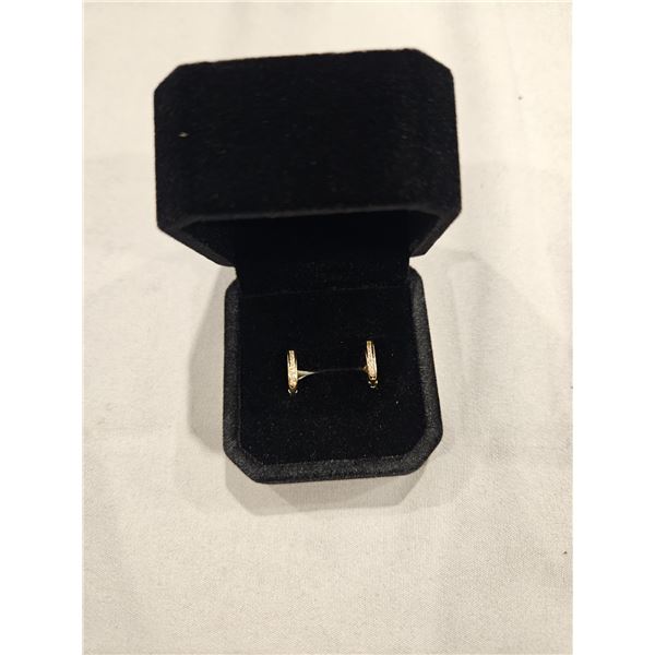 11.00mm Simulated diamond huggie earrings