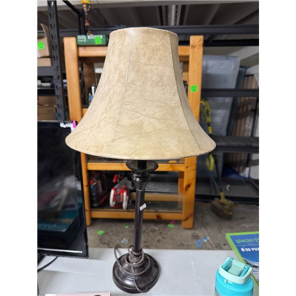 Table lamp