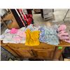 Image 1 : Assorted girls clothing