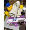 Image 1 : Laundry related items and cleaning products