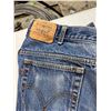 Image 2 : Levi's jeans 33 x 30?