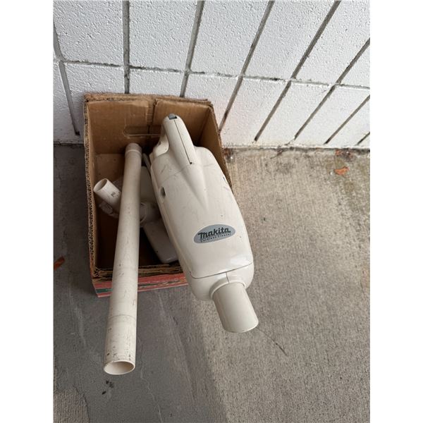Makita vacuum