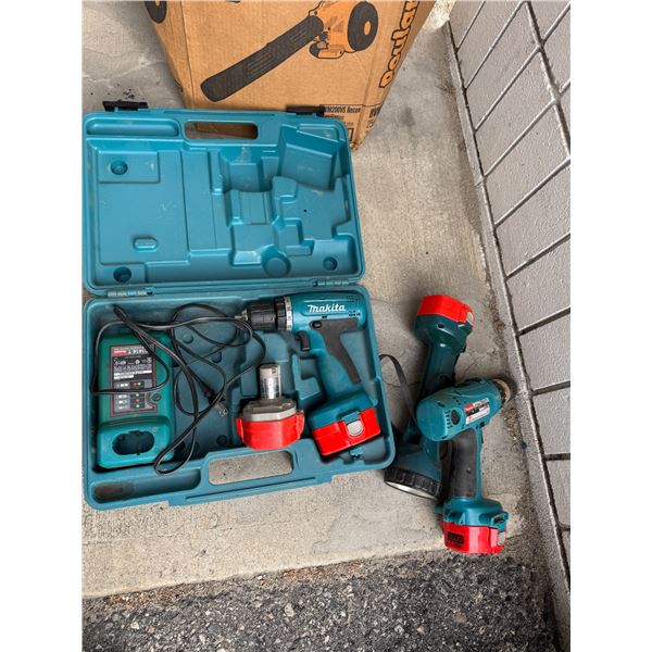 Makita drills and flashlight