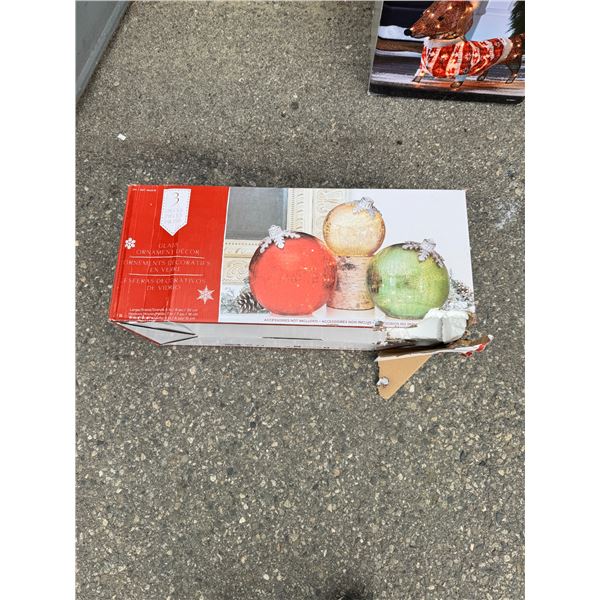 Glass ornament decor