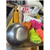 Image 1 : Kitchen items