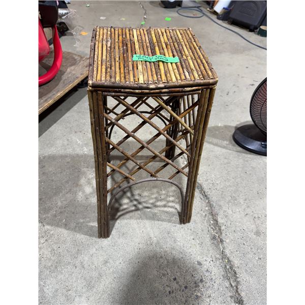 Willow twig plant stand