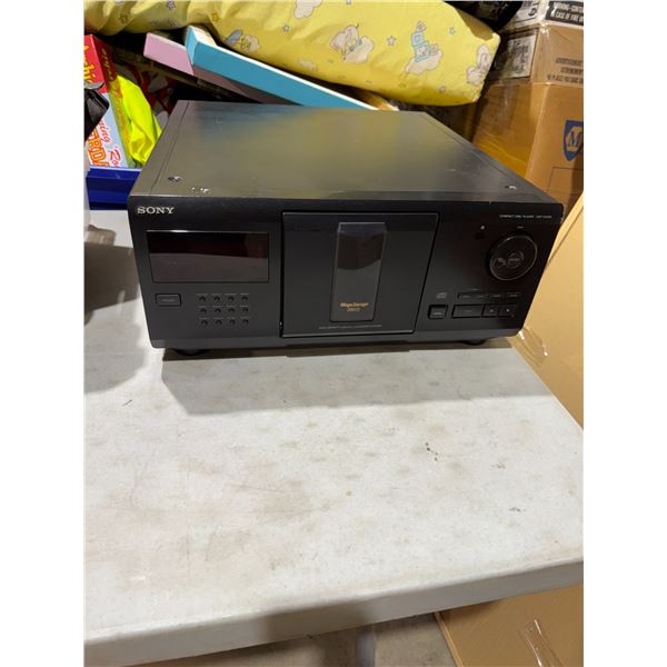 Sony mega storage 200 CD density compact displayer CD P – CX210
