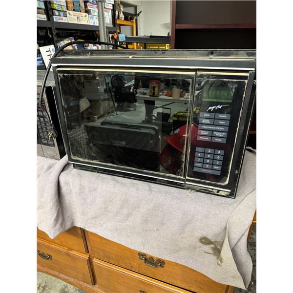 RV Magic Chef microwave