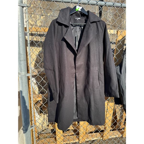 NWT fashion nova coat size large
