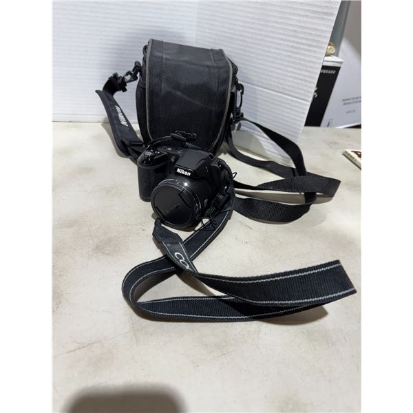 Nikon coolpix L320 camera