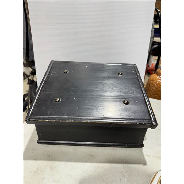 Antique documents/lettering box