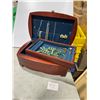 Image 1 : Jewelry box and contents