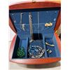Image 4 : Jewelry box and contents