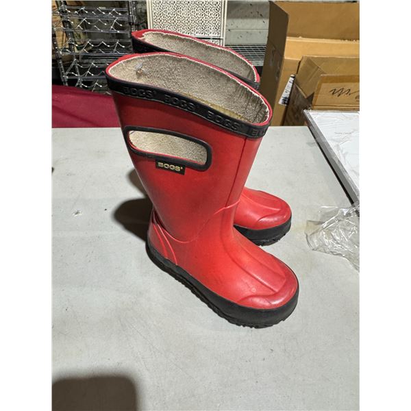 Bogs child size 8