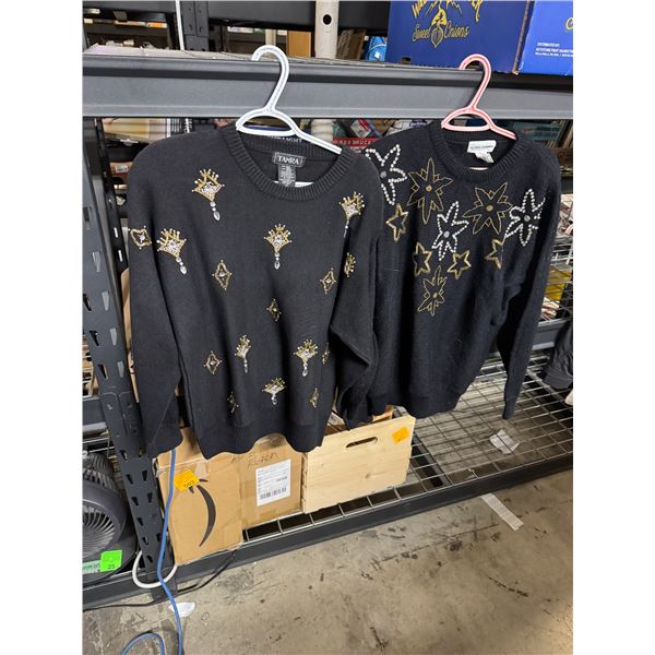 2x Christmas, sweaters with bling size large